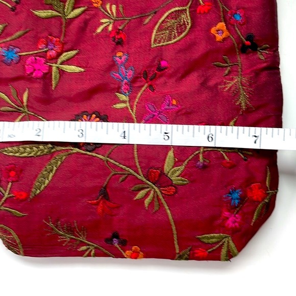 Accessorize London Silk floral embroidery, fully lined mini handheld, NWOT - Picture 10 of 12